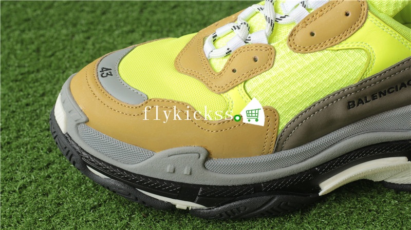 balenciaga neon green triple s